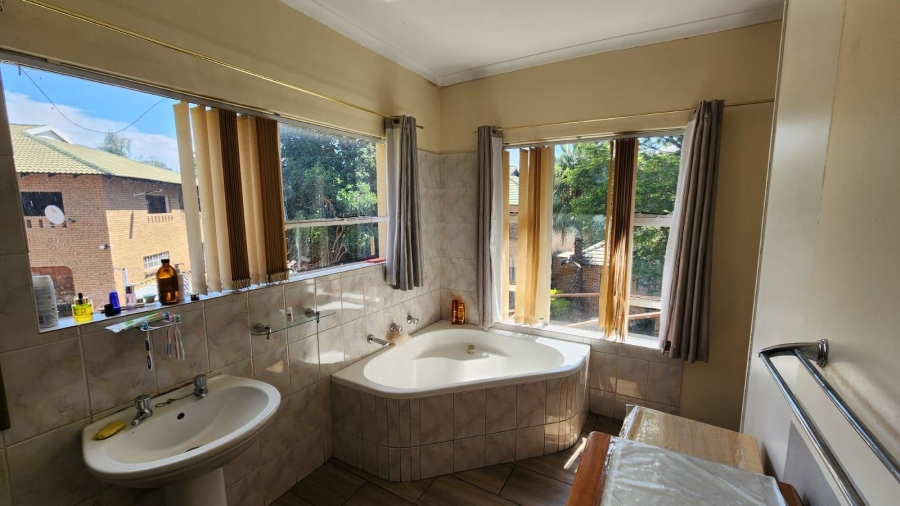 4 Bedroom Property for Sale in Cashan North West